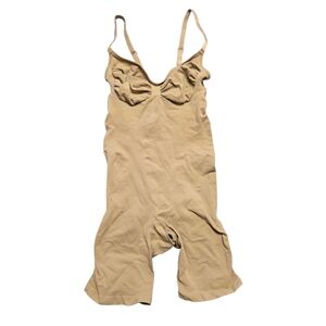 Skims Seamless Sculpt Mid Thigh Bodysuit Body Shaper Sculpting Clay Small NWOT